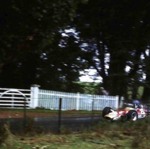 Vers la victoire... Longford
Contribution Needforspeed/Autodiva